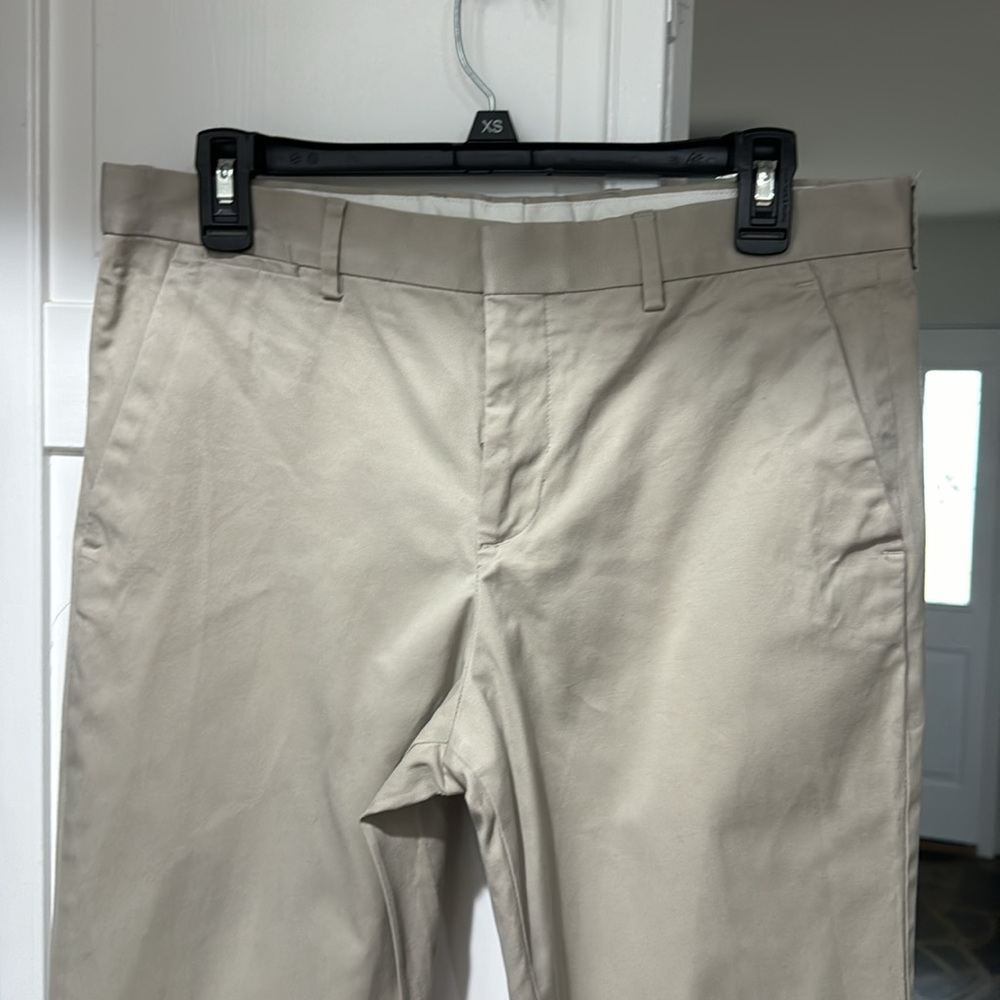 Express Men’s Photographer Khakis (30 x 32)